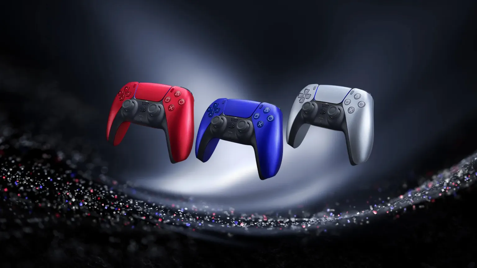 I tre controller della Deep Earth Collection: Volcanic Red, Cobalt Blue, Sterling Silver
